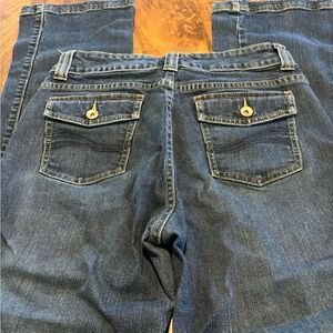 Lee Women's Natural Bootcut Jeans Just Below the Waist Dark Wash Size 8